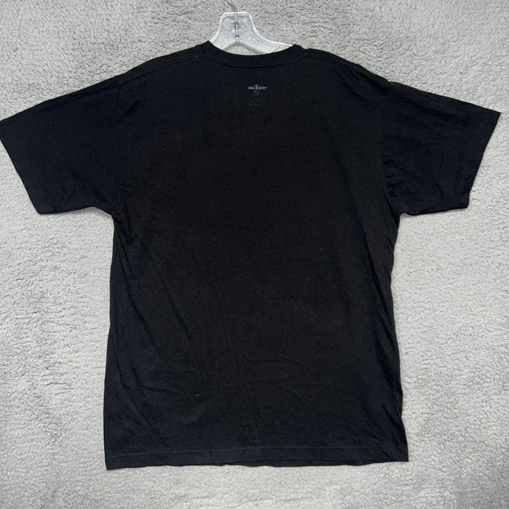 Official Jim Beam T Shirt Men's Size Large‎ Black V Neck Whiskey Logo Casual Tee